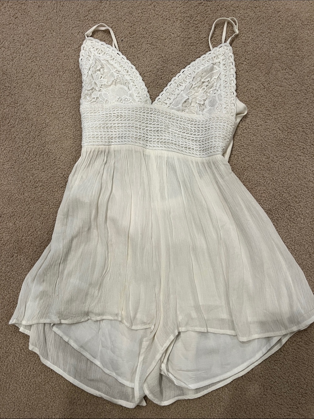 Illa Illa White Lace-Trim tie back Romper- small